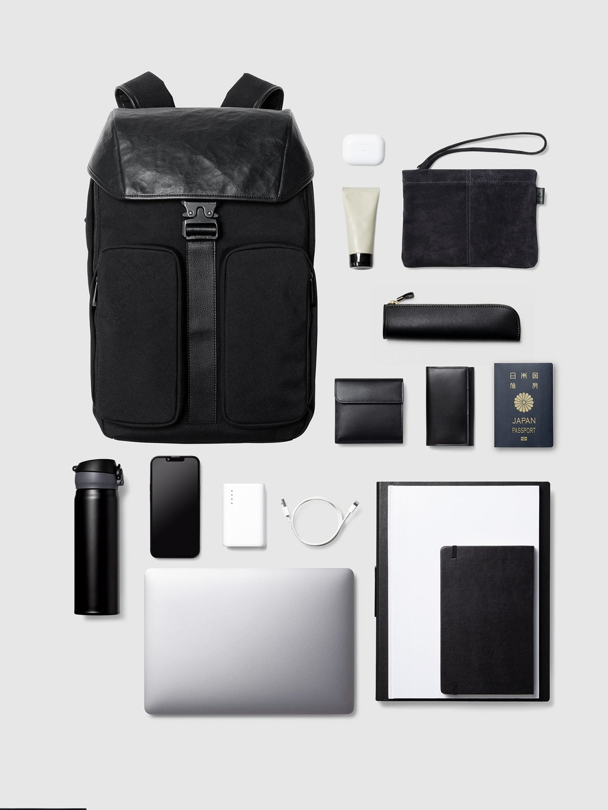 CORDURA®×レザー コンビスクエアバックパック